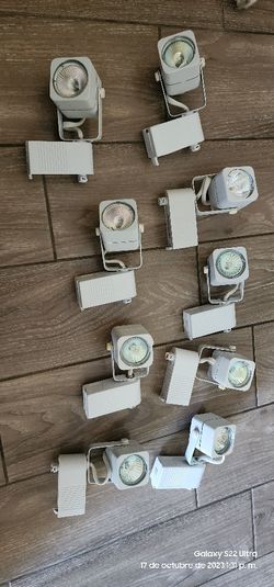 Led Light KL-789 -------$150