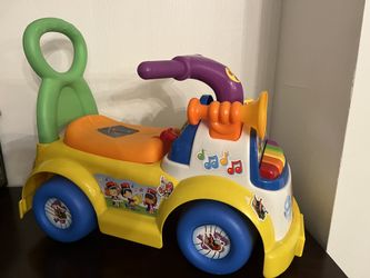Fisher-Price Little People Music Parade Ride-On Car