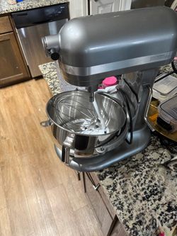 KitchenAid Stand Mixer with Bowl and Whisk