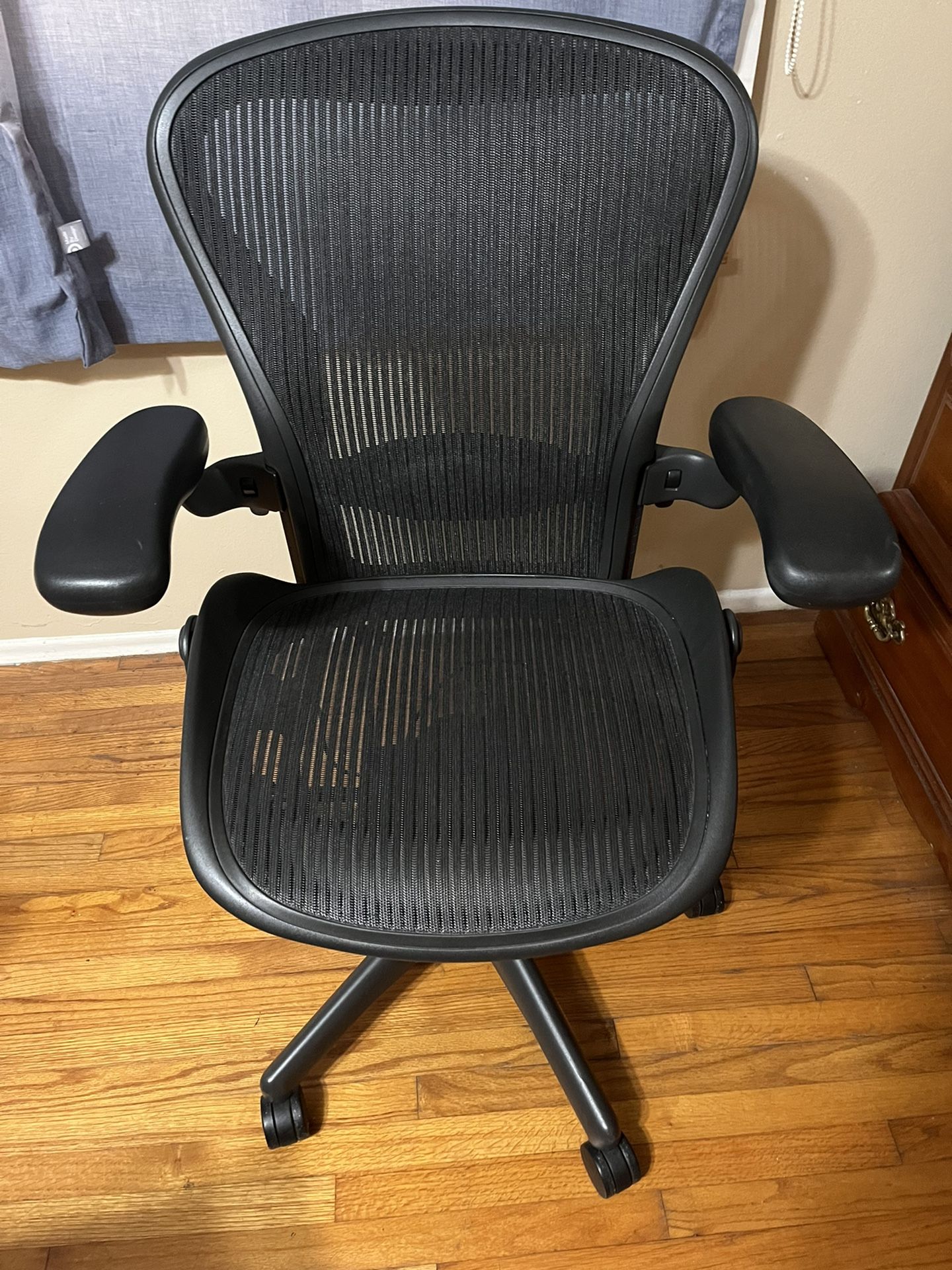 Herman Miller Aeron Chair