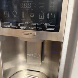 Kenmore Elite side by side Refrigerator working perfect like new( Scottsdale)