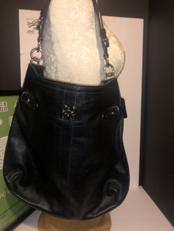 Coach leather tote very nice