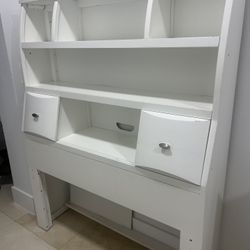 One Bookshelf -rooms To Go / White 