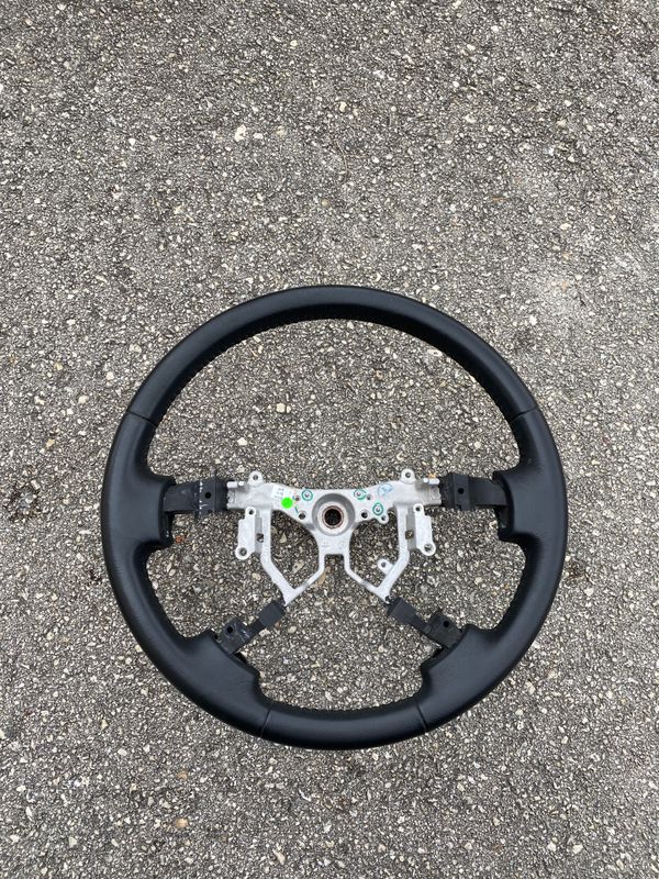 Toyota Tundra 2007-2013 OEM steering wheel for Sale in HALNDLE BCH, FL