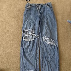 PrettyLittleThing Plus Mod Blue Wash Extreme Distressed Jeans – Size 12