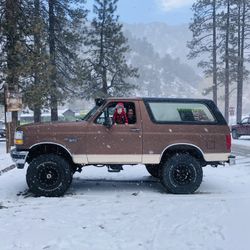 1992 Ford Bronco Eddie Bauer