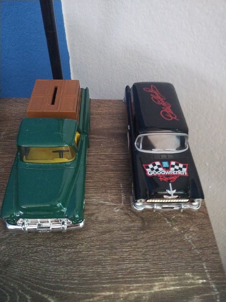 Both Piggy Bank 