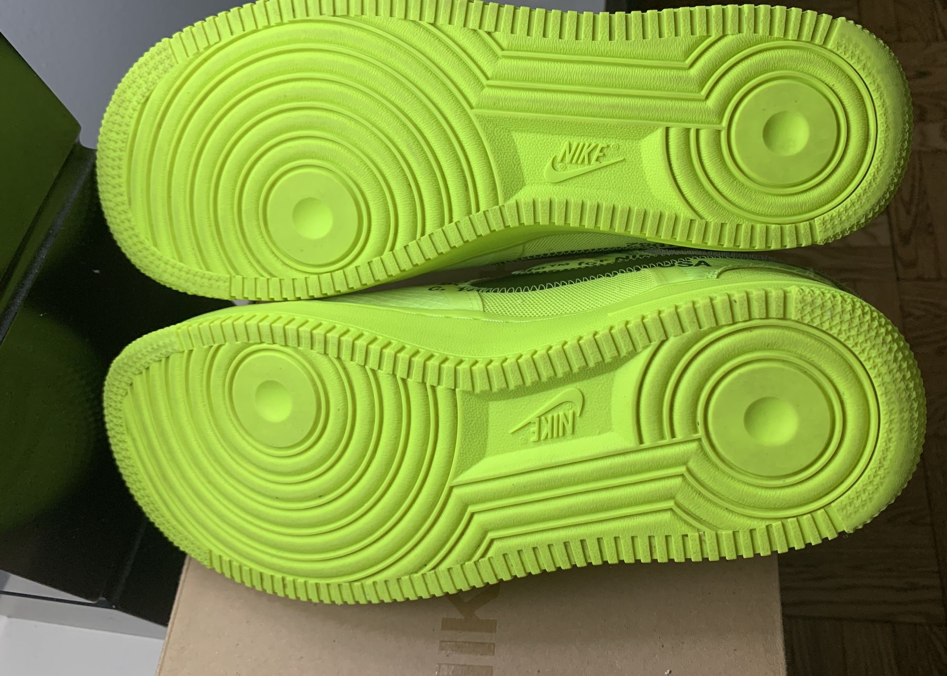 Nike Air Force 1 Off White Volt