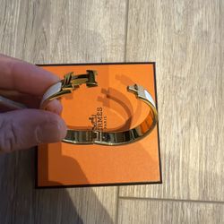 Woman’s Hermes Clic H bracelet