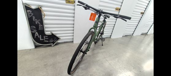BIKE SALE!! Ozark Trail G.1 Explorer 700C Flat Bar Gravel Bike (Medium Frame) -- GREEN