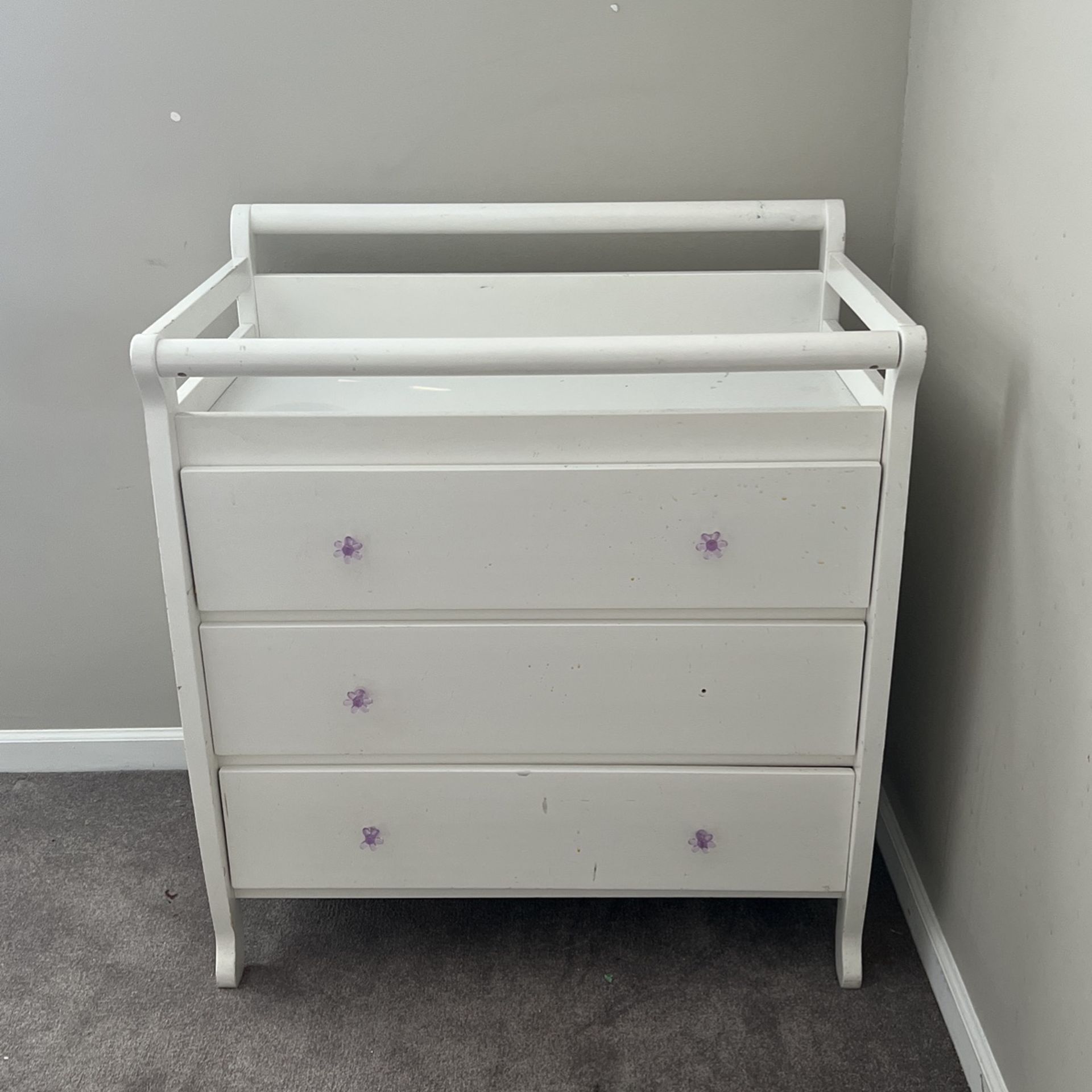 Changing Table / Dresser