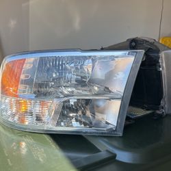 2015 Ram 1500 OEM headlights pair