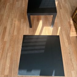 2 End Tables Like New