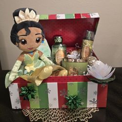 Bath And Body Disney Tiana Christmas Gift Set