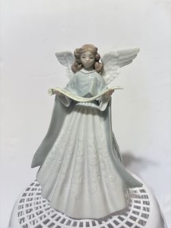 Lladro Porcelain Figurine 