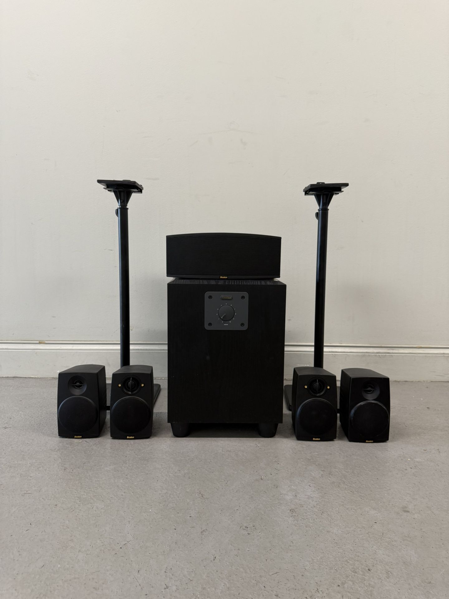 BOSTON ACOUSTICS Home Theatre System Micro90pv II, 90c II, 80x 90x (Good condition) PICK IP IN CORNELIUS