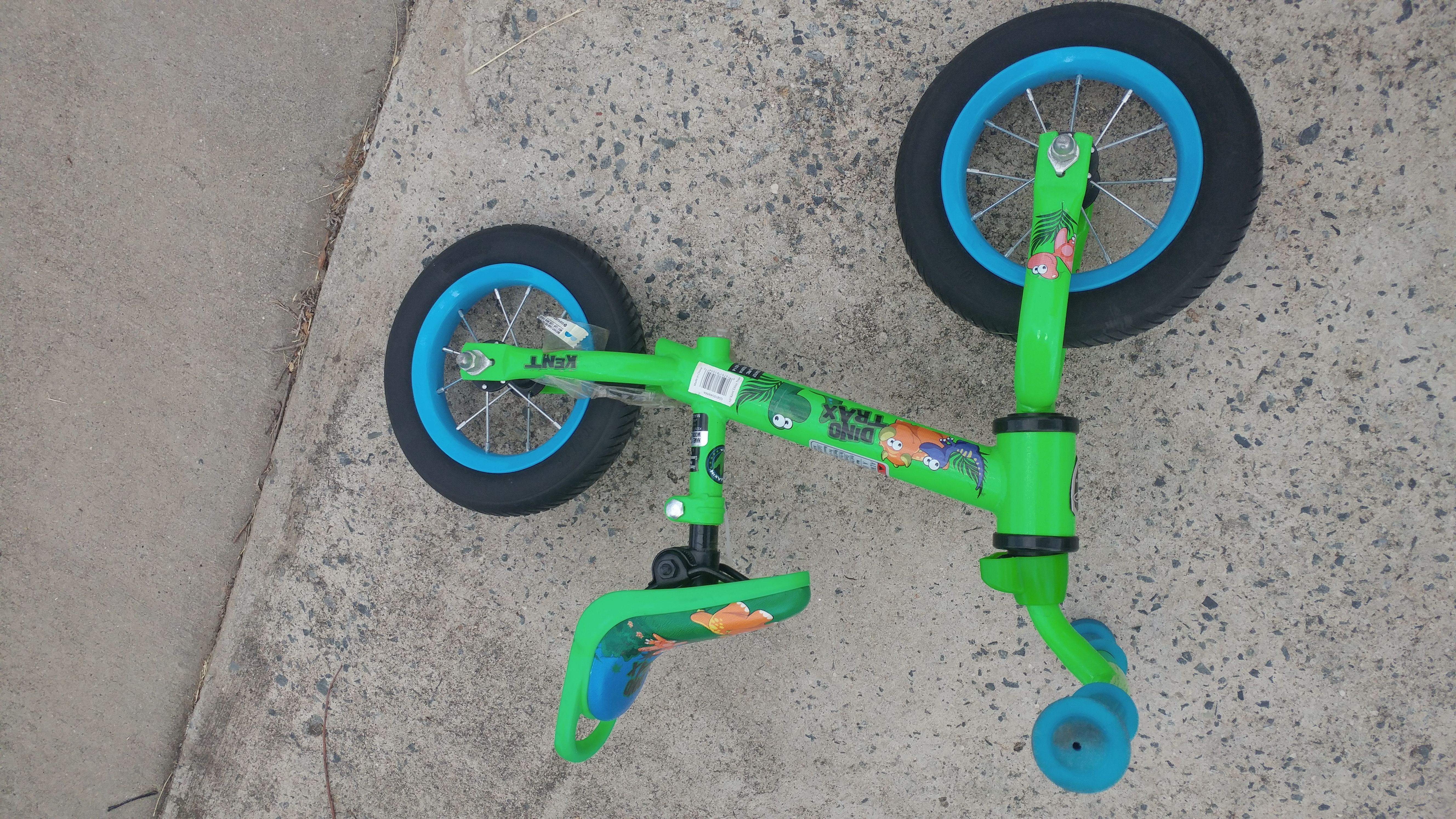 Dino trax 2025 balance bike