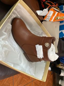 Mk booties