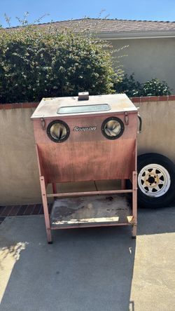 Snap on sand blaster