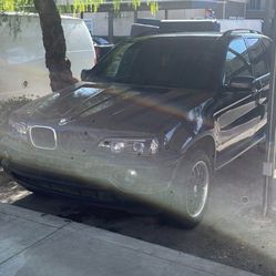 2003 BMW X5 3.0i 