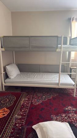 Bunk bed