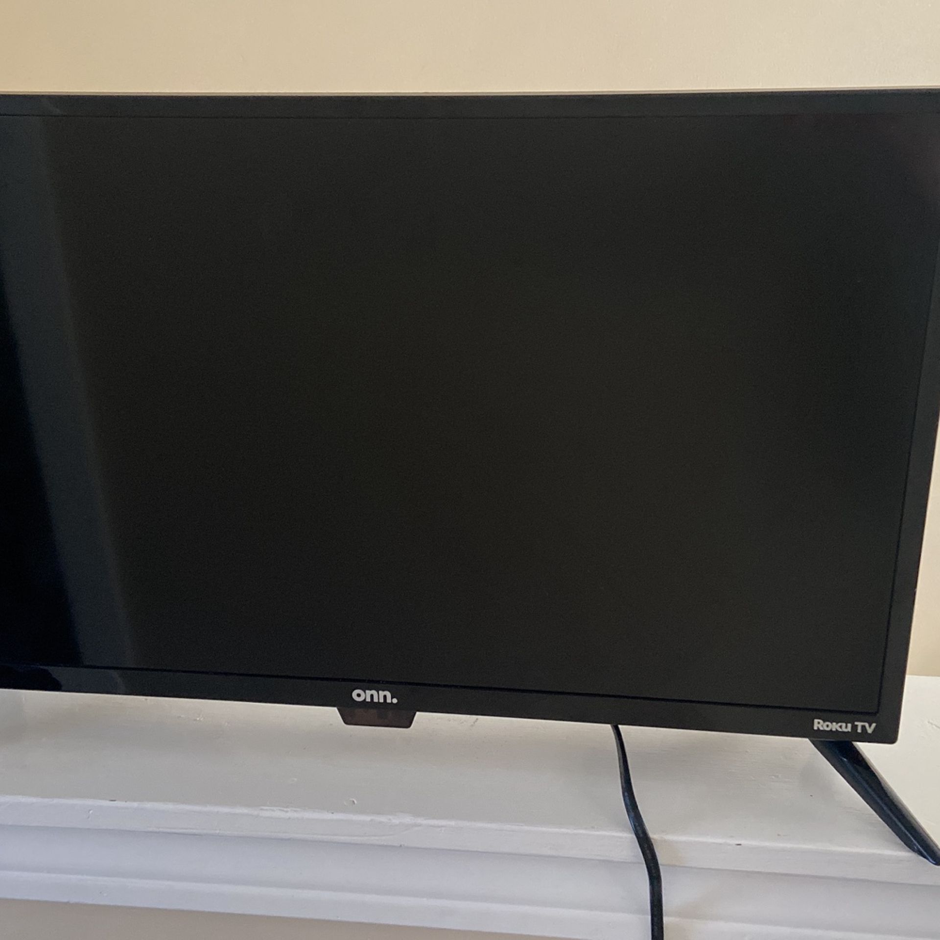 Onn. Roku Tv