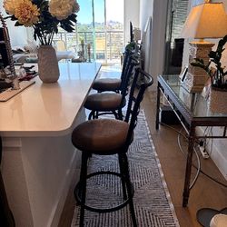 Set of 3 Counter-Height Bar Stools – Excellent Condition