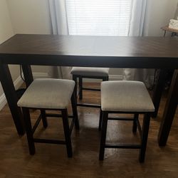 Breakfast table with 3 Benches and Electricity outlet 
