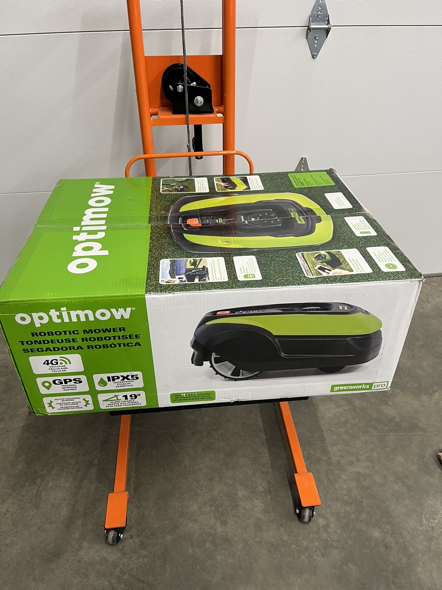 Greenworks Robotic Lawn Mower (1/4 Acre To 1/2 Acre) $1000 plus tax at Lowes website never open box still new 