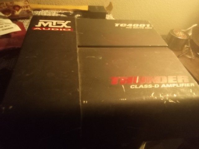 strong amp MTX class D 1 ch 400 pure RMS watts can easily push 1 12 inch subwoofer or 2 10s