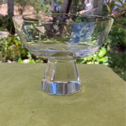 Atomic Glass With Stars