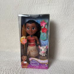 Disney Princess My Singing Friend Moana 14 inch Tall Toddler Doll with Pua
