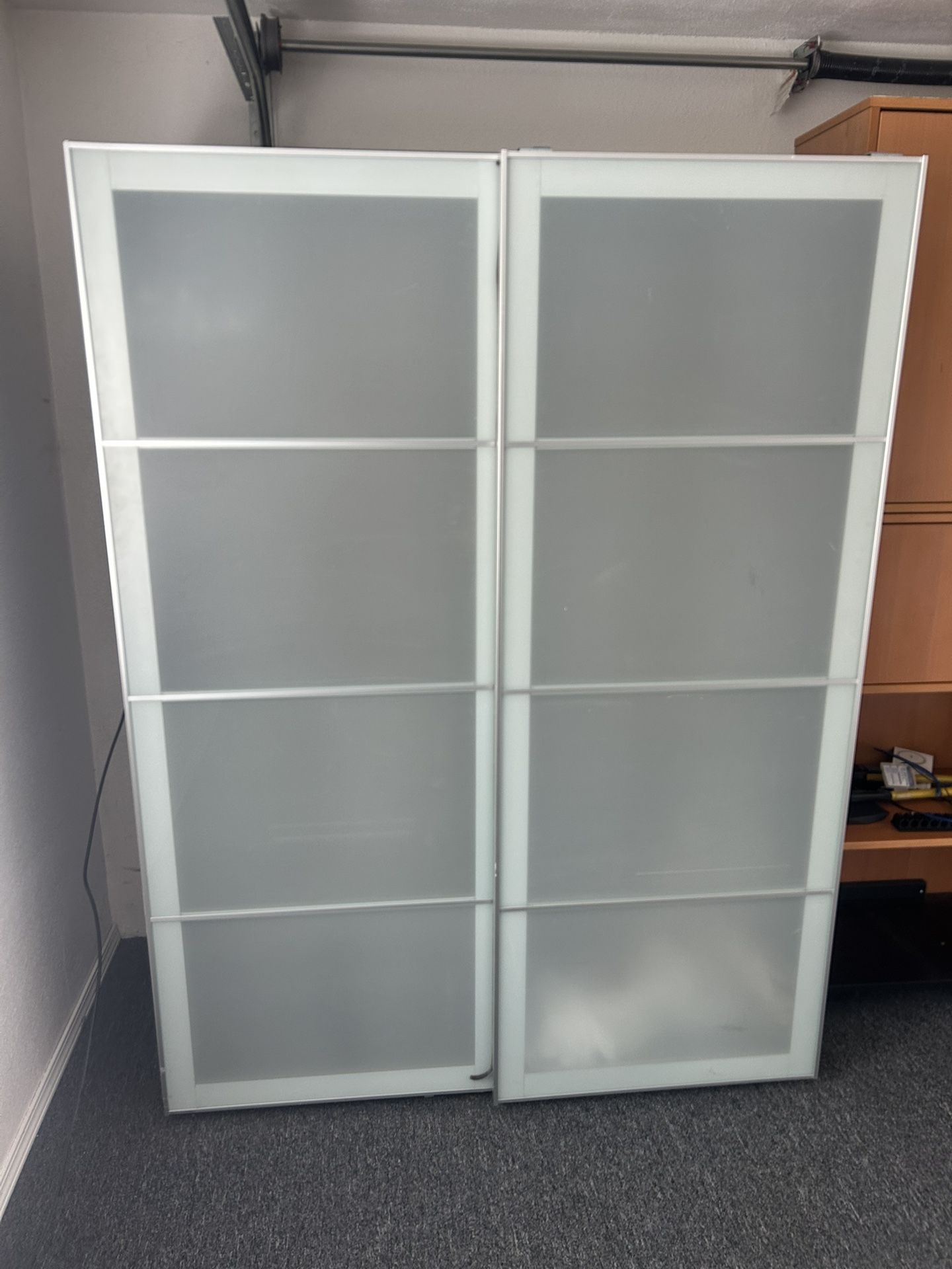 IKEA Dresser/Wardrobe MUST GO