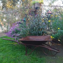 Antique Wheelbarrow 