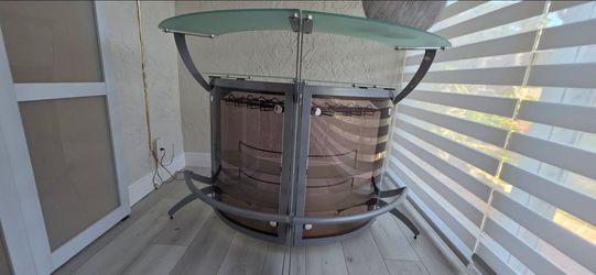 Modern Bar