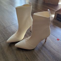 Lemonade boots white size 10