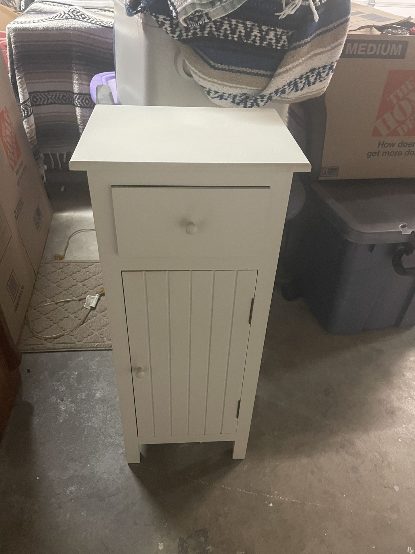 White/Cream Colored Night Stand/end Table