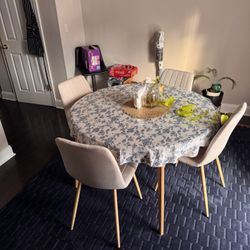 Dining Table With Chairs 