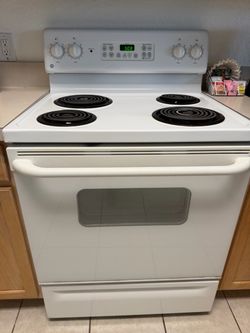 GE White Electric Coil Range Stove