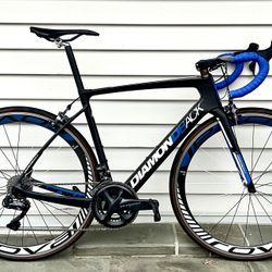 Medium (54cm) Di2 Carbon Fiber Diamondback Podium Vitesse Road Bike with Carbon Fiber Roval Wheelset