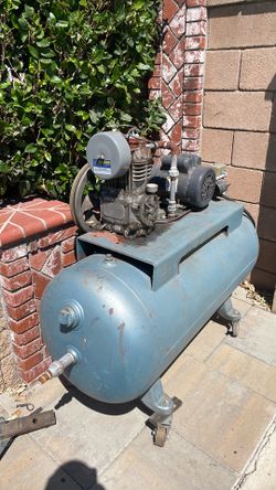 Vintage Quincy 210 air compressor light duty big tank