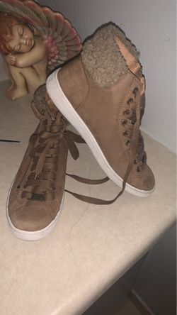 Uggs size 8.5