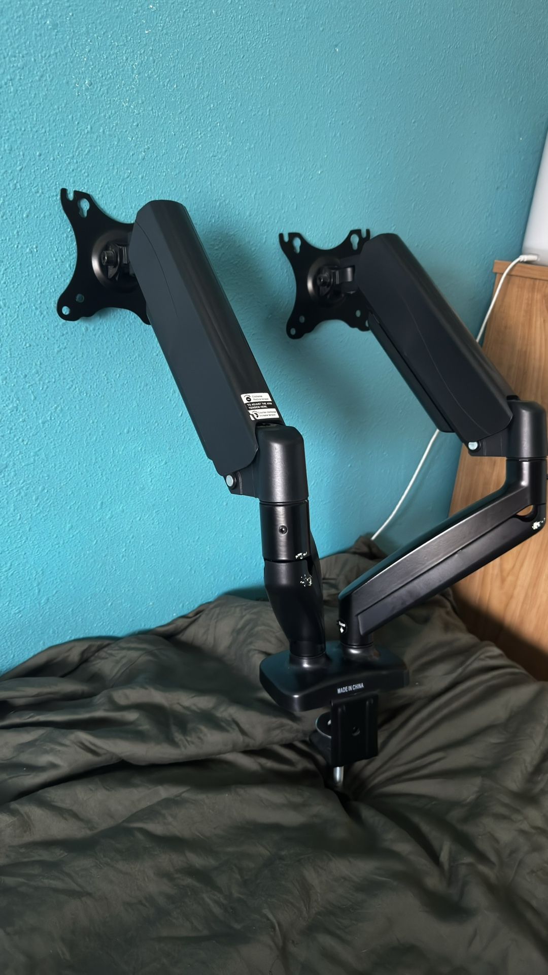 Dual Monitor Arm Mount 
