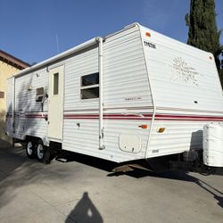 2001 Terry Travel Trailer 26ft With Large Slide Out 