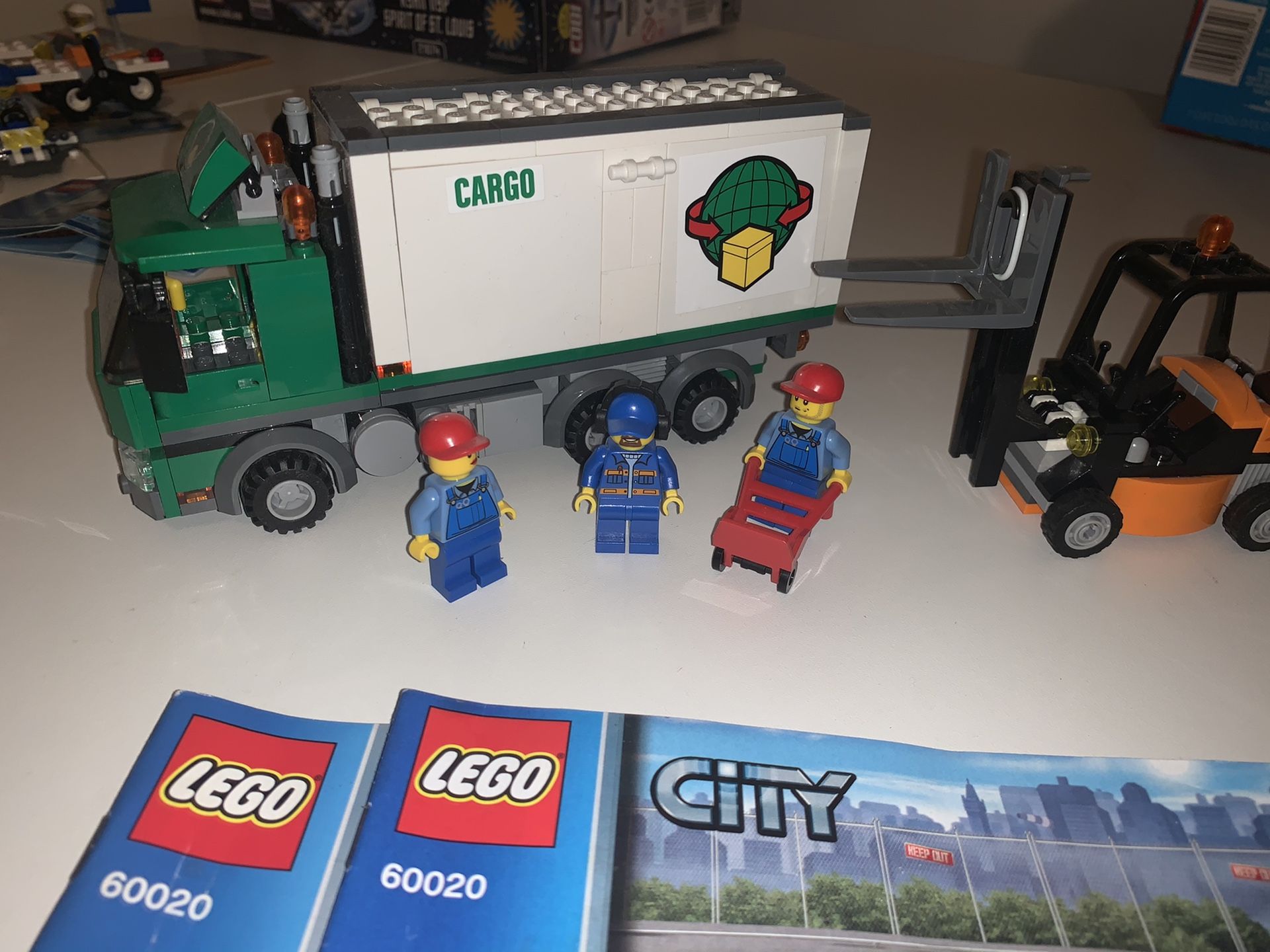 LEGO 60020 City Cargo Truck. Complete with figures and instructions.