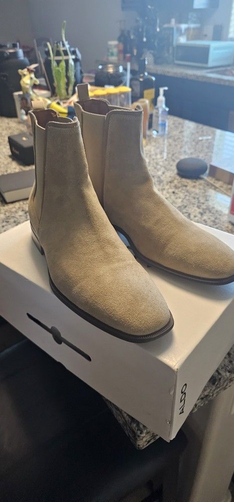 Aldo Chelsea Boots Size 10