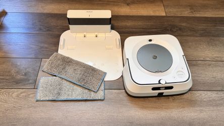 iRobot Braava Jet M6 robot mop