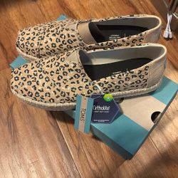 TOMS WOMEN SIZE 9w