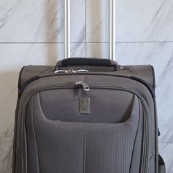 TRAVELPRO LUGGAGE 