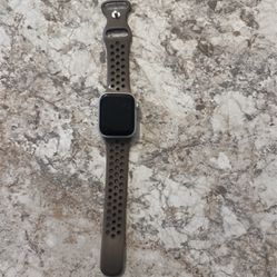 Apple Watch Series 7 45MM 